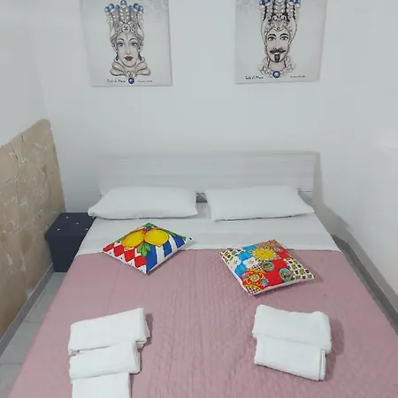 Apartment Teste Di Moro Catania
